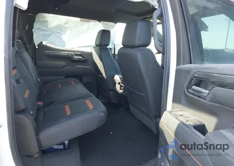 2025 GMC Sierra 1500 4Wd Short Box At4 z USA, uszkodzony, nr VIN 1GTUUEEL3SZ325309